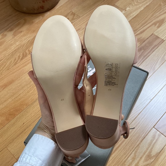 NWT H&M Premium Genuine Leather Suede Block Heel Sandals - Picture 5 of 8